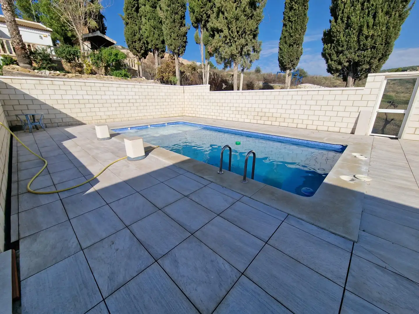 Piscina de Casa o xalet en venda en Montalbán de Córdoba amb Aire condicionat, Jardí privat i Terrassa