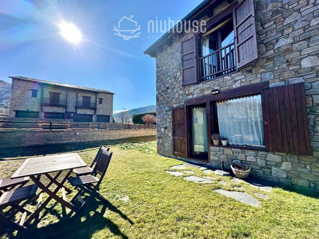 Casa adosada en Venta en Err