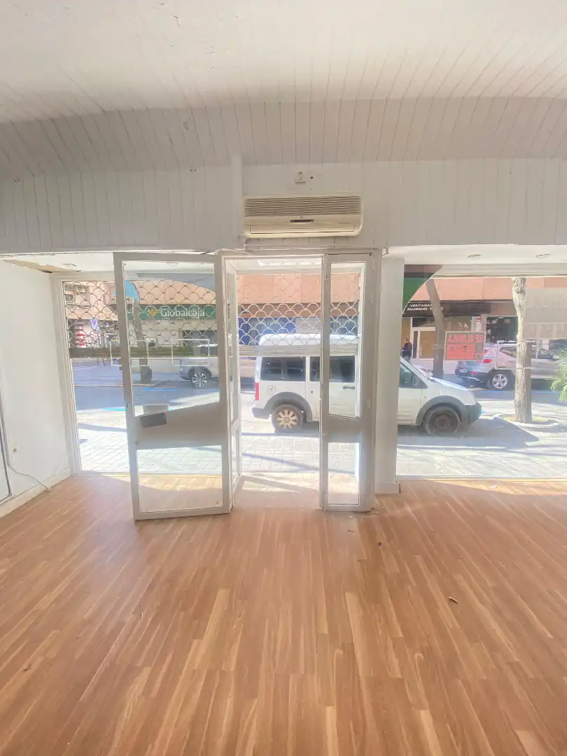 Local comercial de lloguer a Calle de Calatrava, imagen 12