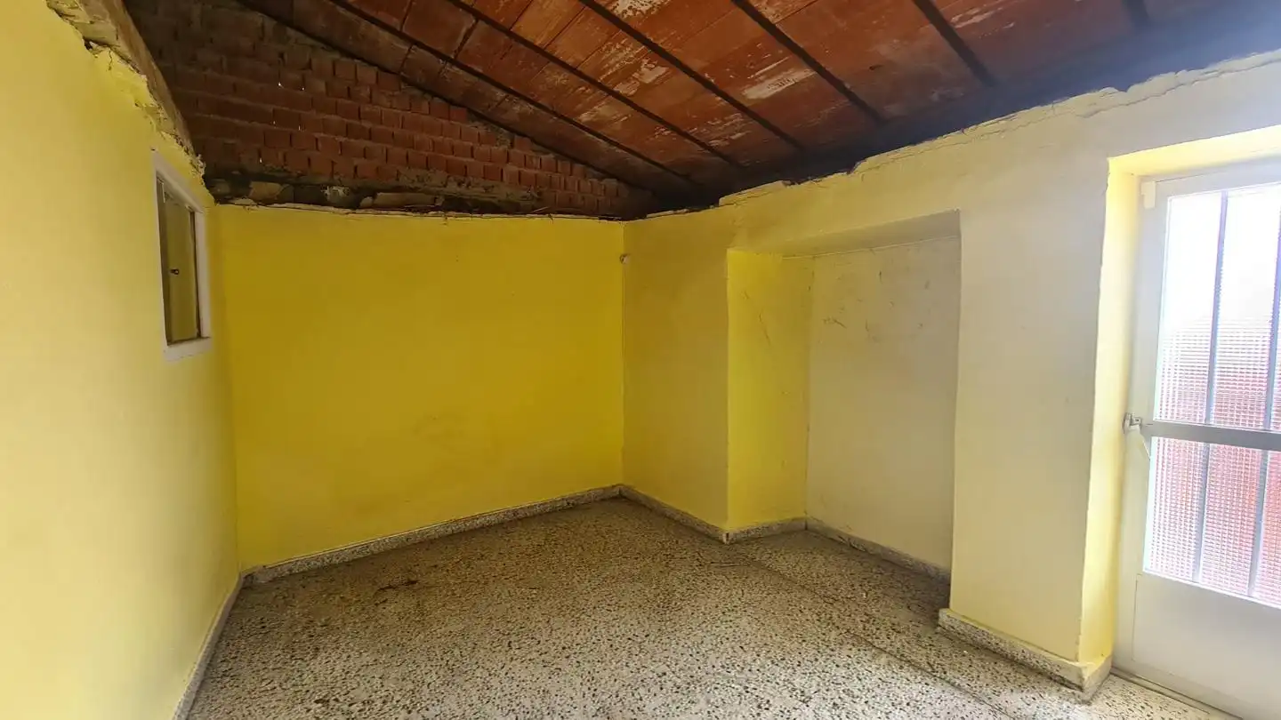 Casa o chalet en venta en La Adrada  con Jardín privado