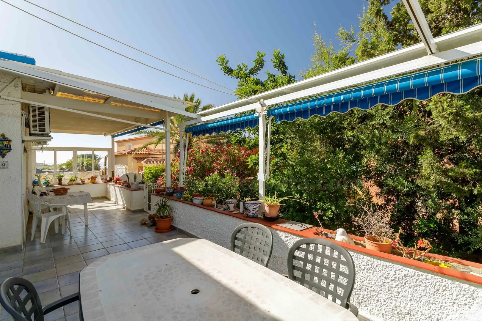 Terrasse von Haus oder Chalet zum Verkauf in El Campello mit Klimaanlage, Privatgarten und Terrasse