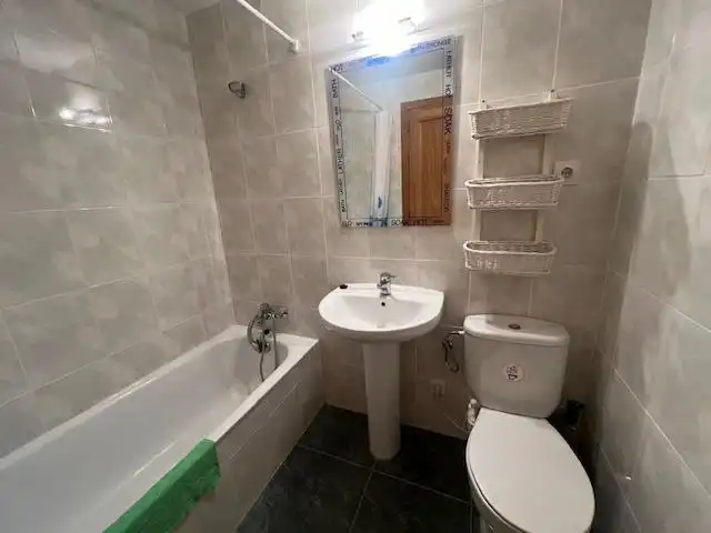 Baño de Apartamento en venta en Olite / Erriberri con Calefacción y Parquet