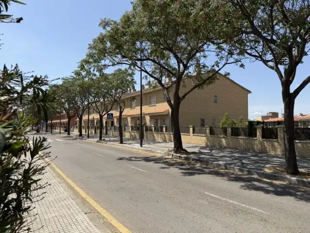 Casa adosada en venda a CAMÍ VELL DE SALOU, Migjorn