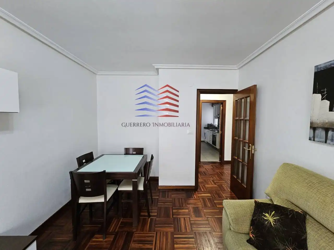 Sala d'estar de Apartament de lloguer en Ourense Capital  amb Calefacció, Parquet i Moblat
