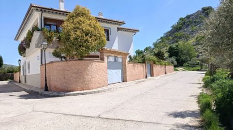 Foto 4 de Casa o chalet en venta en Avenida de la Fuentezuela, Cuevas del Becerro, Málaga