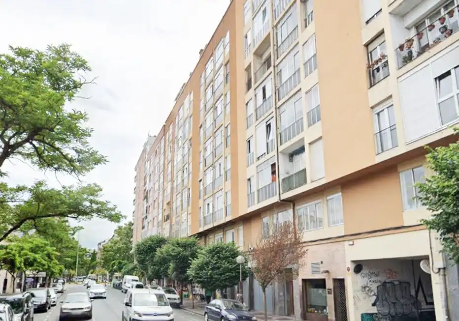 Vista exterior de Piso en venta en Vitoria - Gasteiz con Calefacción
