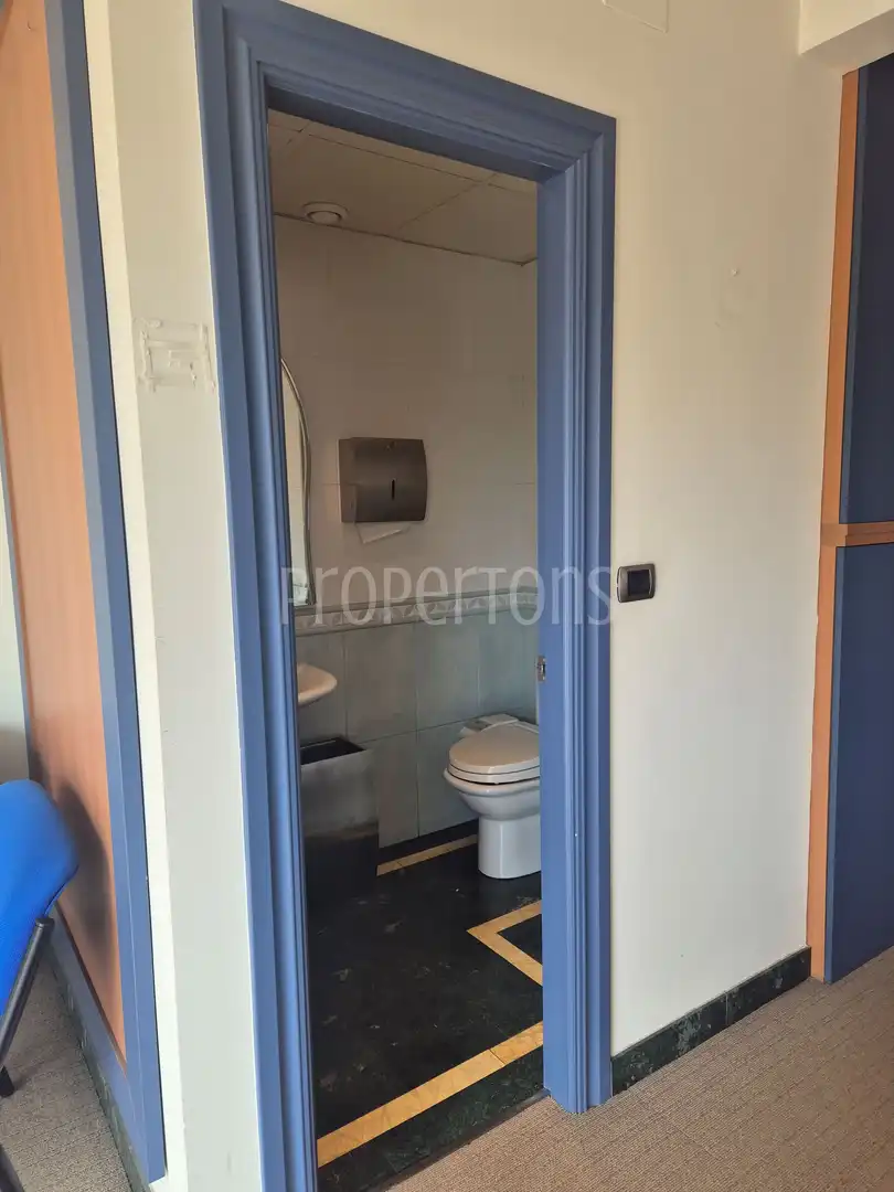 Baño de Local de alquiler en Bilbao 