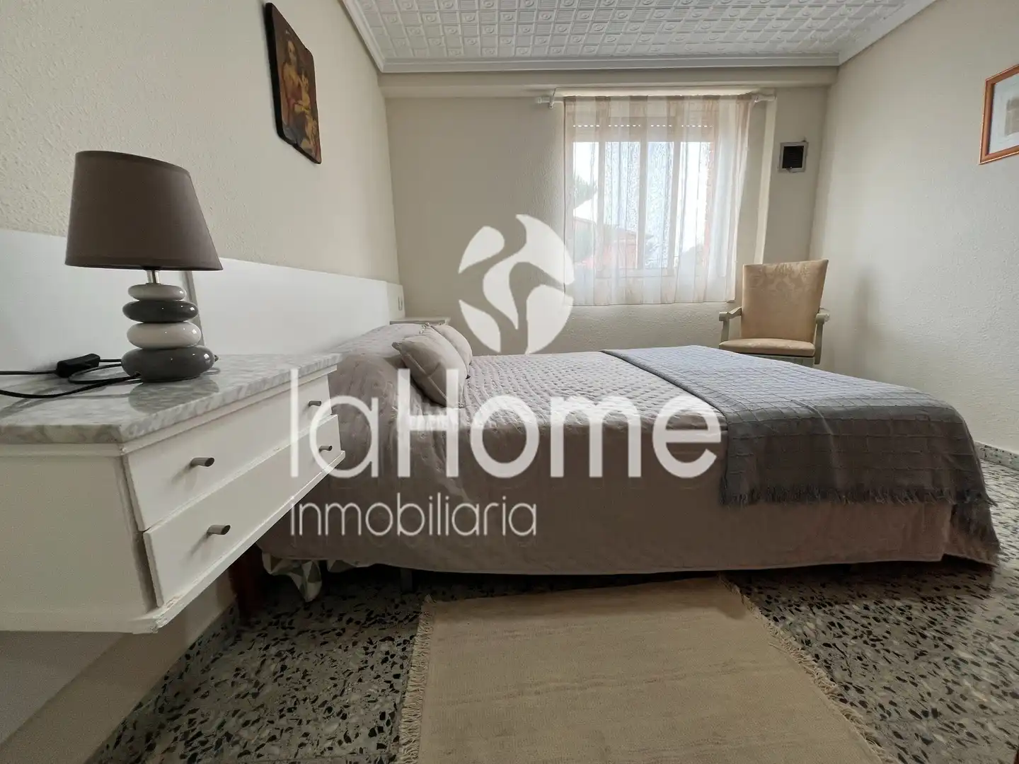 Dormitori de Casa o xalet en venda en Paterna amb Aire condicionat, Jardí privat i Terrassa