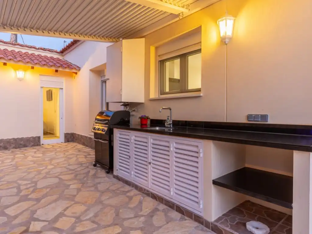 Houses for sale in Carrer d'Holanda, 12, Pueblo Español - Coveta Fumá