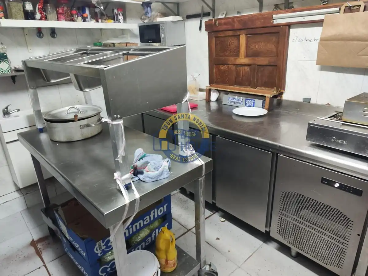 Business premises for sale in Casco Antiguo, imagen 11