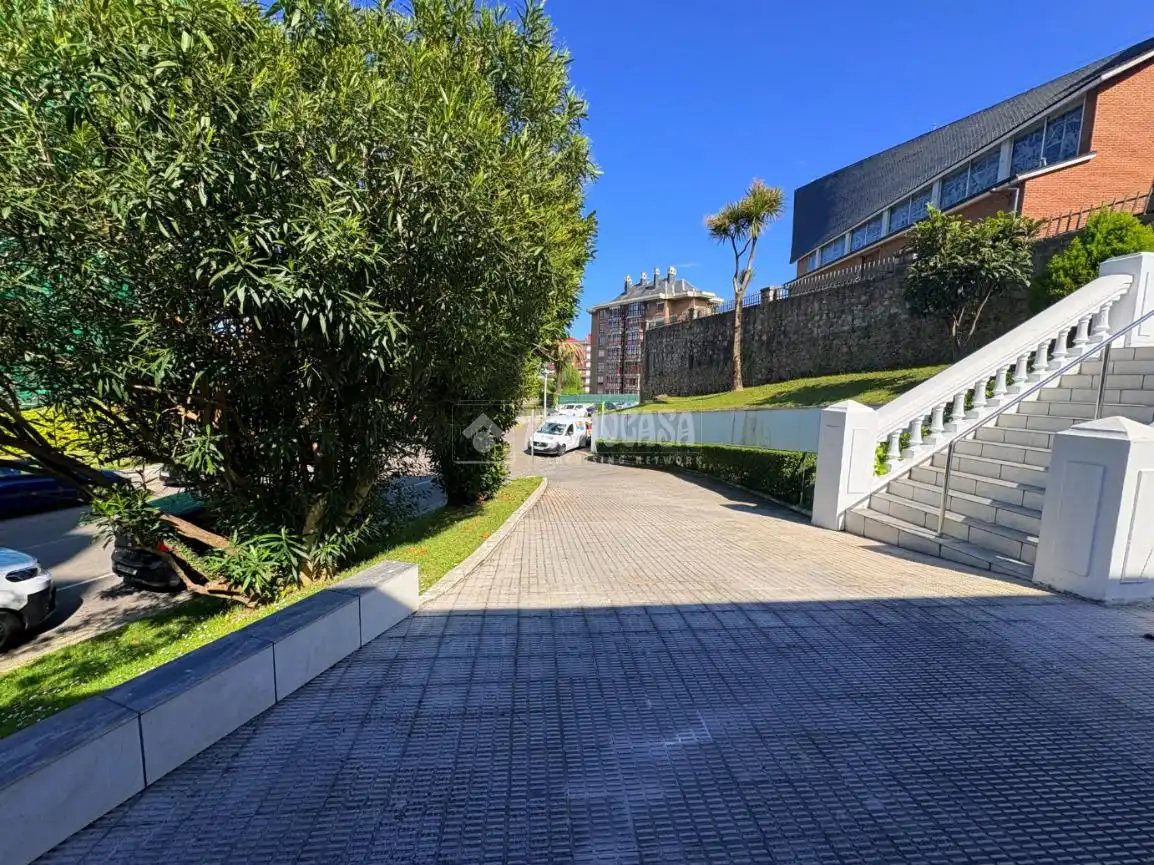 Vista exterior de Piso en venta en Santander con Calefacción