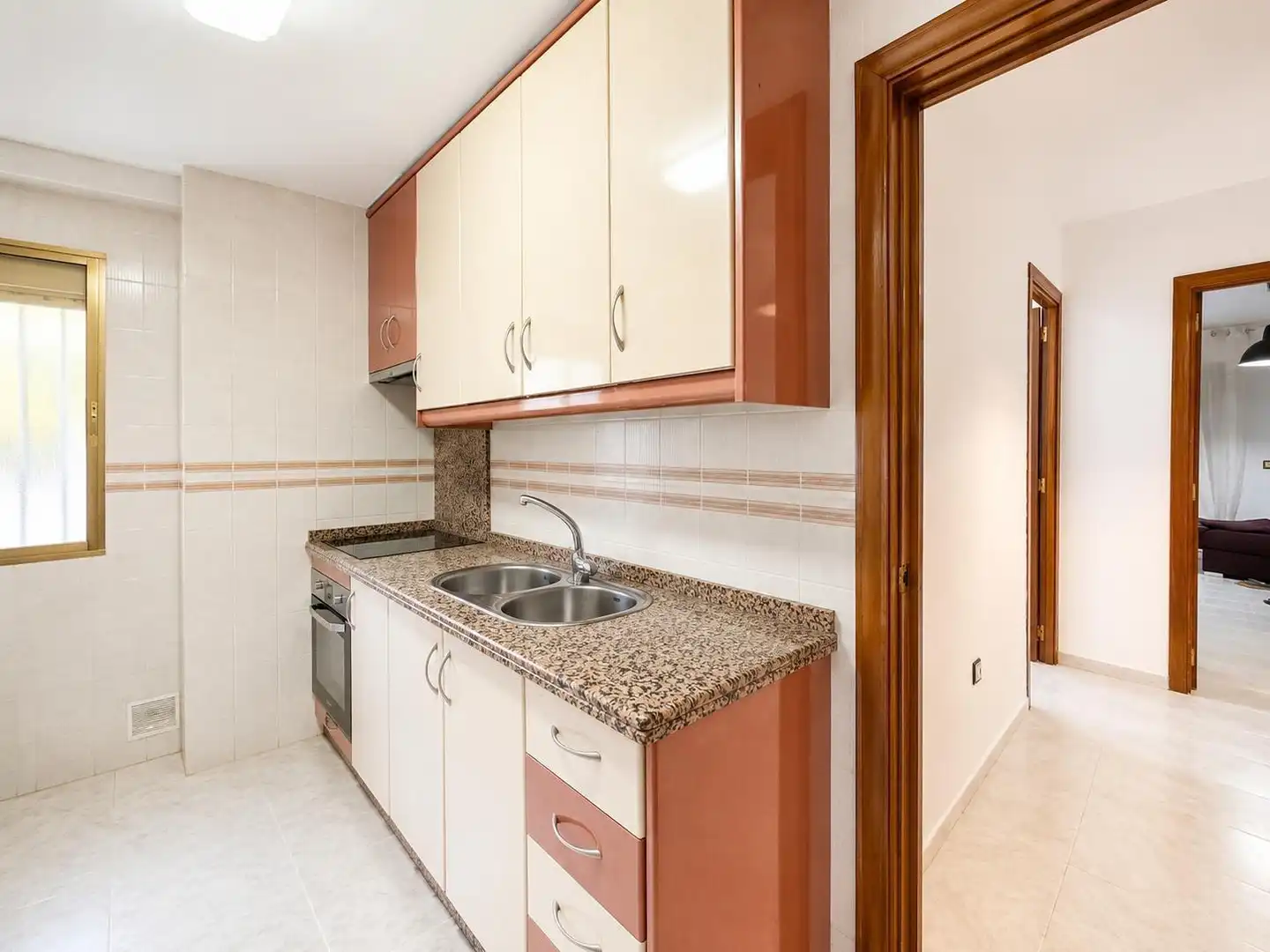 Cuina de Pis en venda en Mérida amb Aire condicionat i Terrassa