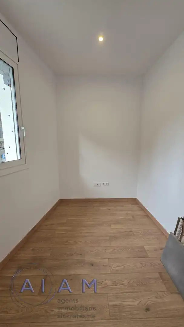 Schlafzimmer von Erdgeschoss zum Verkauf in Tordera mit Klimaanlage, Heizung und Parkett