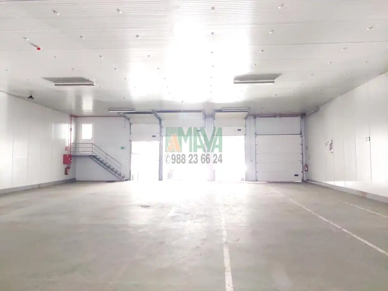 Industrial building for sale in San Cibrao das Viñas