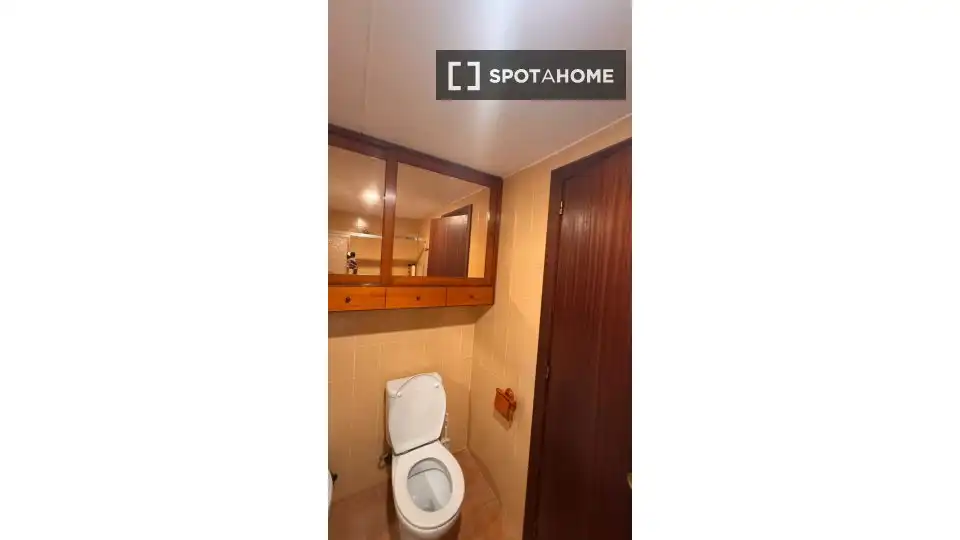Bathroom of Flat for rent in Sueca  with Air Conditioner, Heating and Furnished