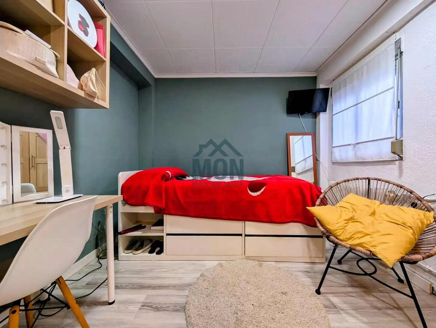 Habitación de Ático en venta en Catarroja con Calefacción, Parquet y Terraza