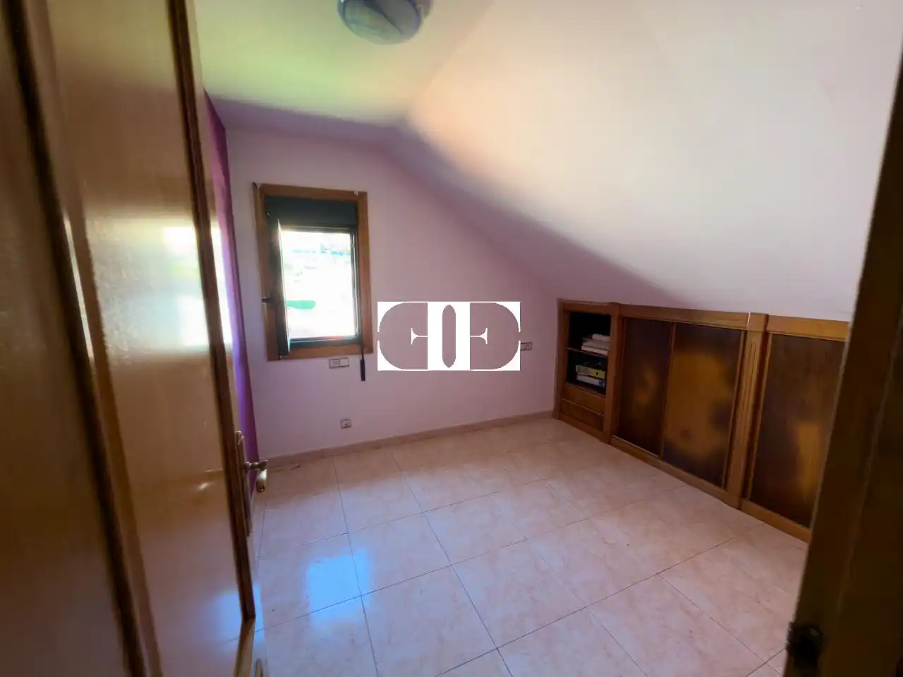 Habitación de Casa o chalet en venta en Redondela con Calefacción y Jardín privado