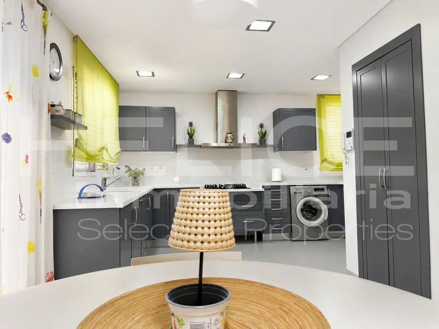 Cocina de Casa o chalet en venta en Sedaví con Aire acondicionado, Calefacción y Parquet