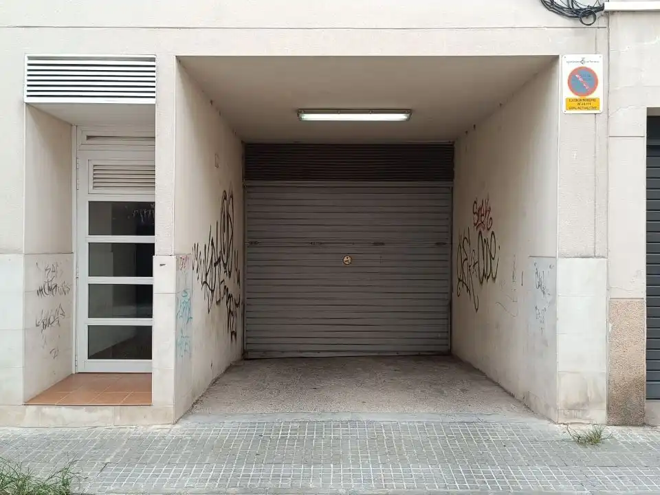Individual for sale in Carrer de la Mare de Déu de L'Esperança 83