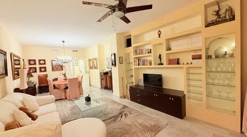 Foto 4 de Apartament de lloguer a Cabopino - Artola, Marbella