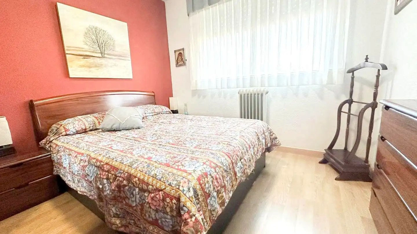 Dormitori de Pis en venda en  Logroño amb Calefacció, Traster i Moblat