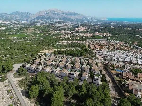 Chalet con piscina en venta en Casco urbano, imagen 4