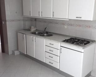 Kitchen of Flat to rent in  Sevilla Capital  with Air Conditioner, Heating and Terrace