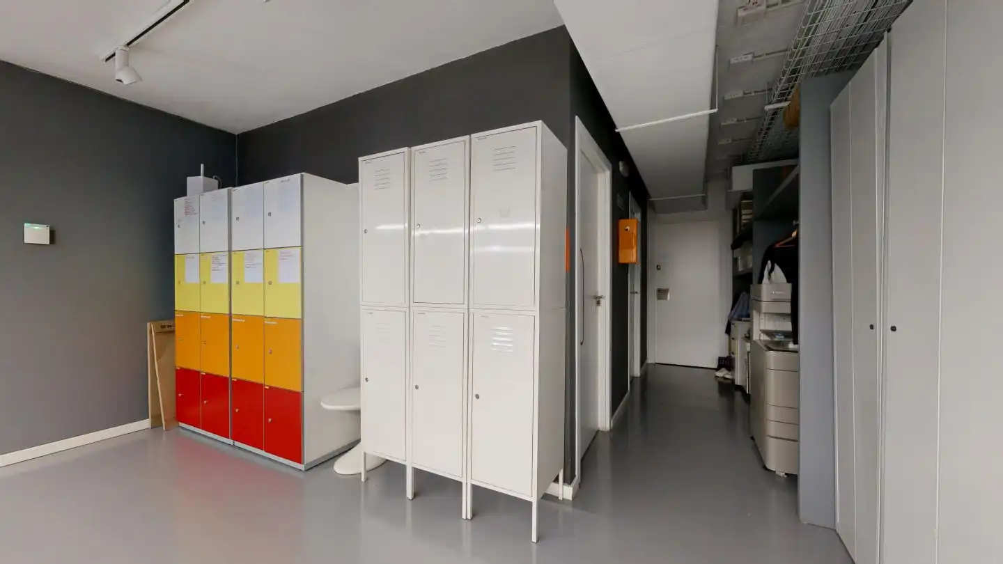 Office for sale in Madrid  with Air Conditioner, Heating and Storage room