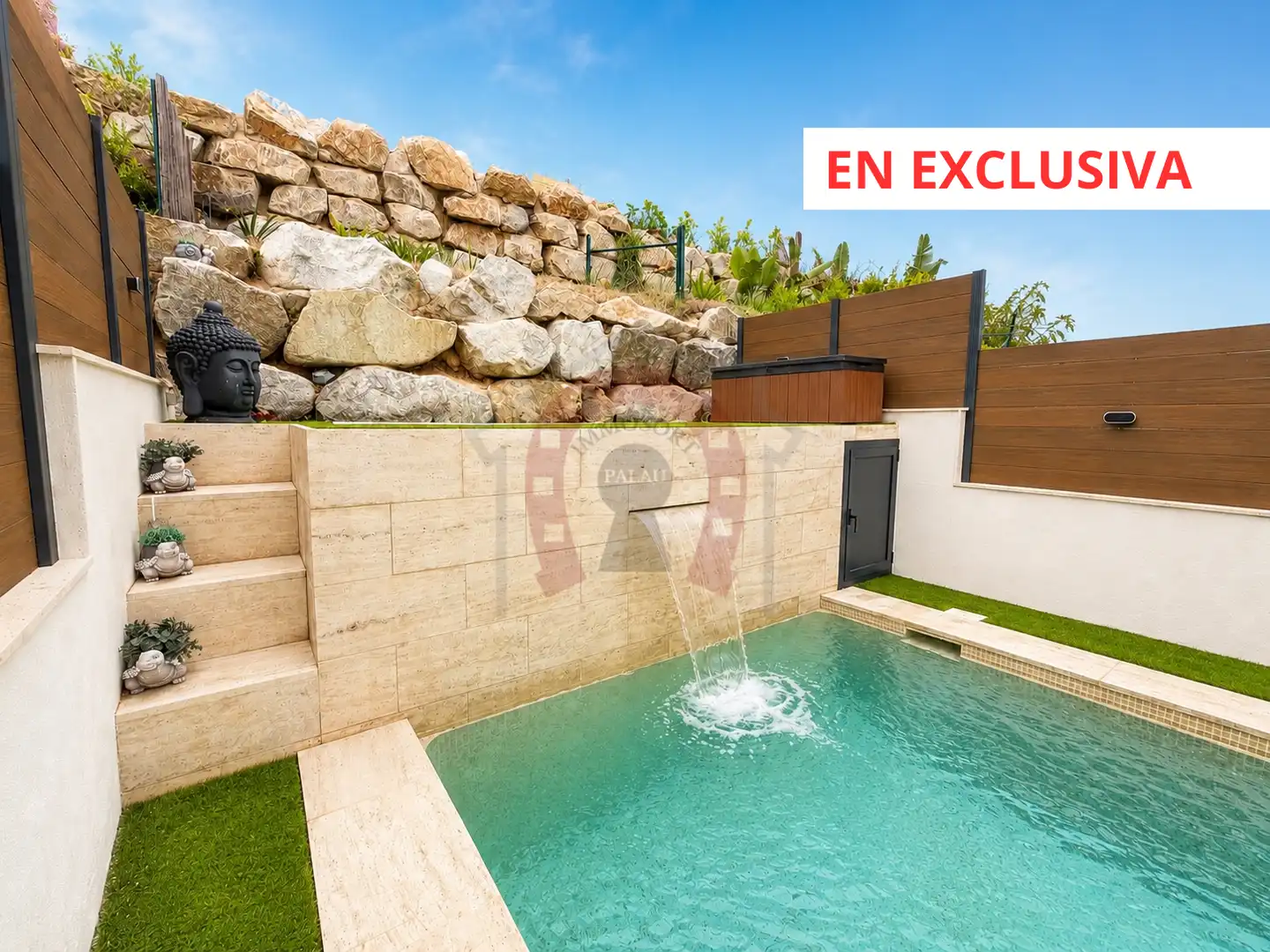 Adossat amb piscina en venda a Palau-solità i Plegamans