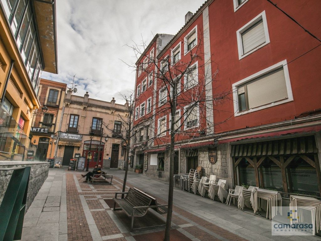 Vista exterior de Pis en venda en Ávila Capital