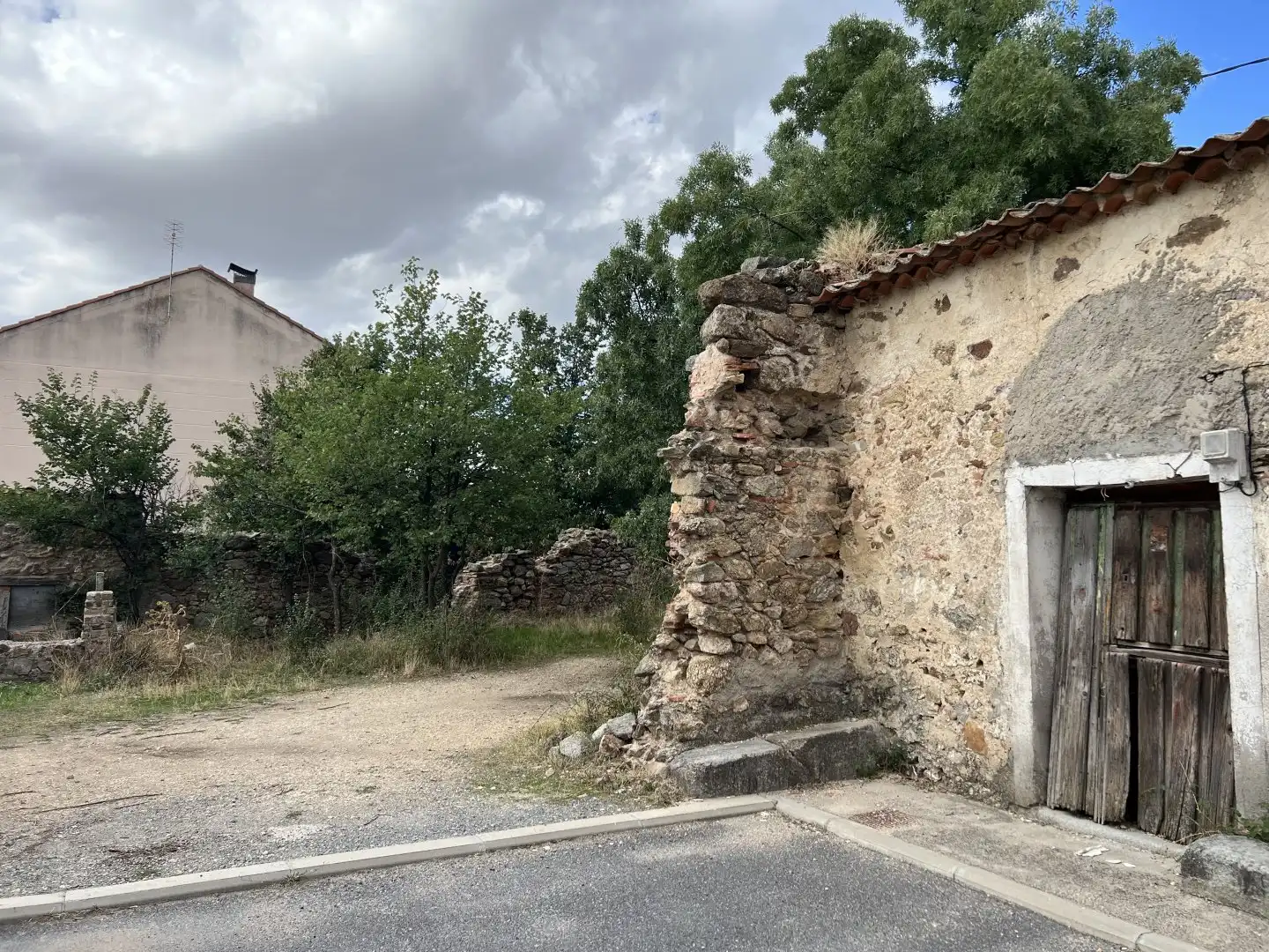 Haus oder Chalet zum Verkauf in Trescasas mit Privatgarten
