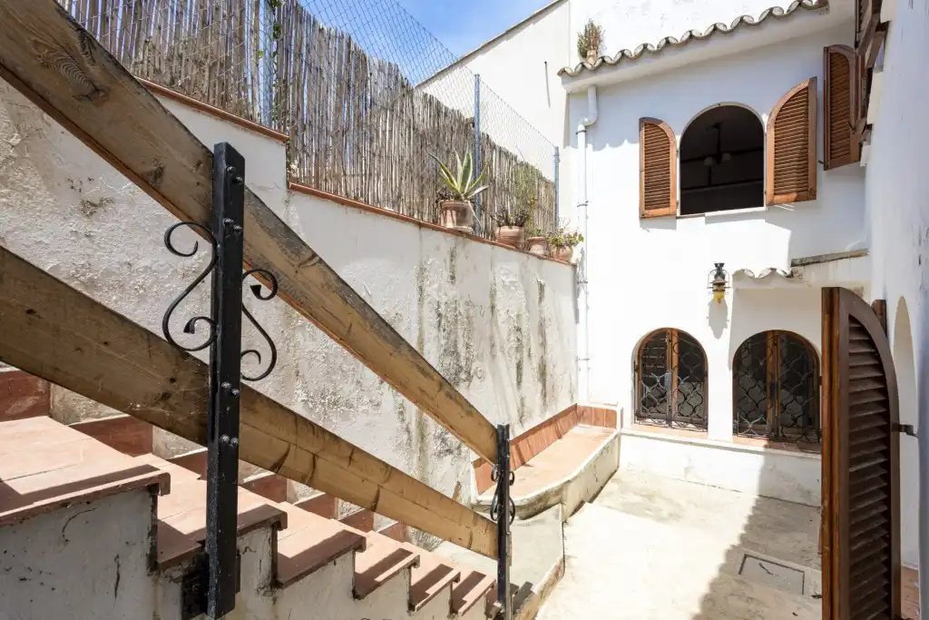 Vista exterior de Finca rústica en venda en Pollença amb Terrassa