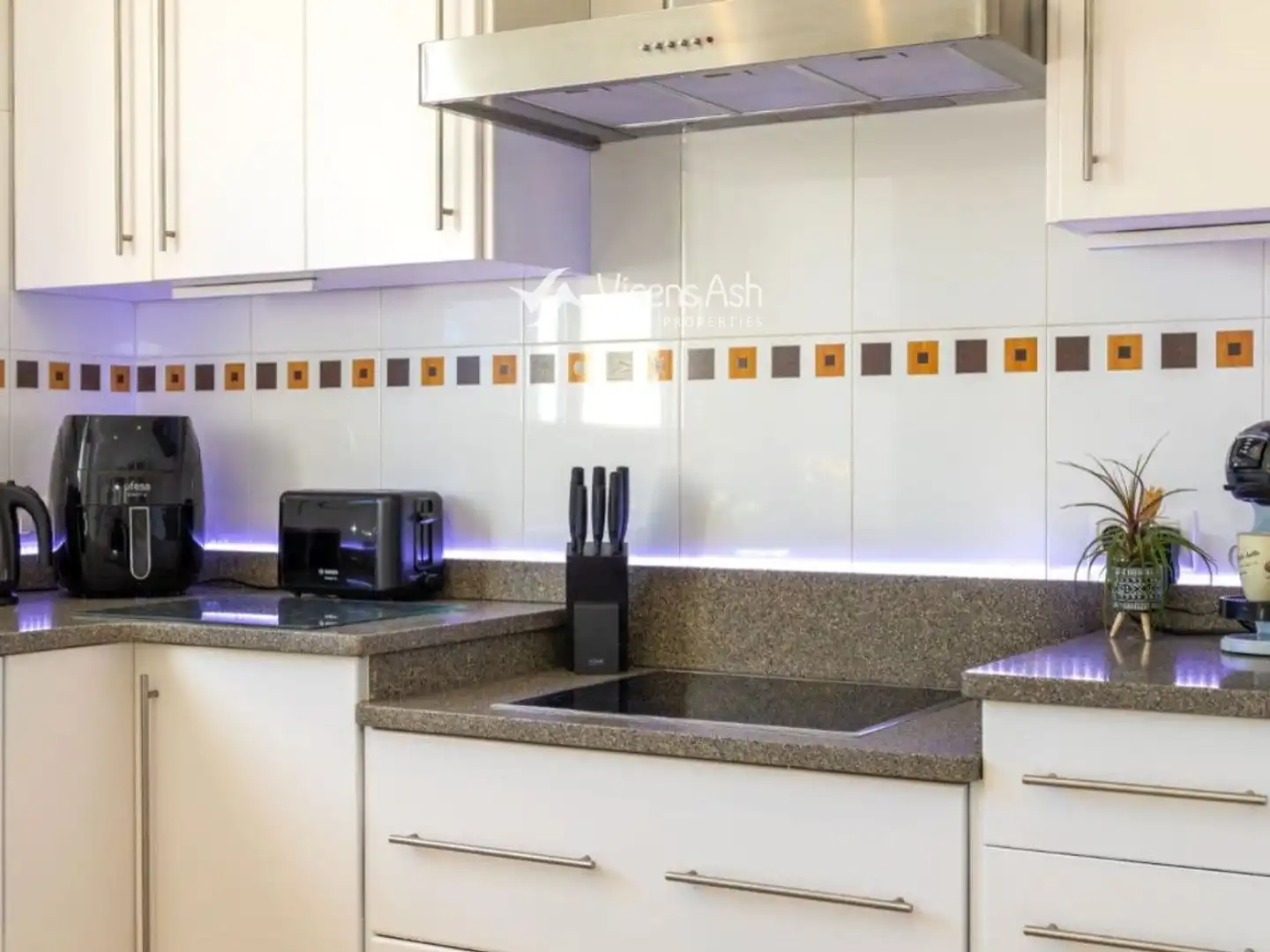 Kitchen of Houses for sale in Jávea / Xàbia  with Air Conditioner, Terrace and Swimming Pool