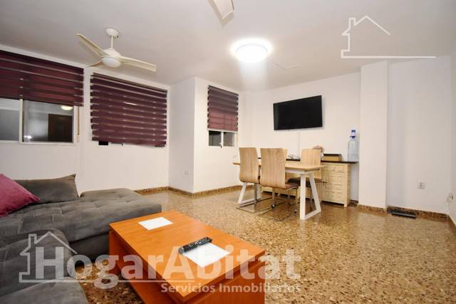 Piso en Venta en Calle José Bertomeu Gimeno en Estación - Universidad