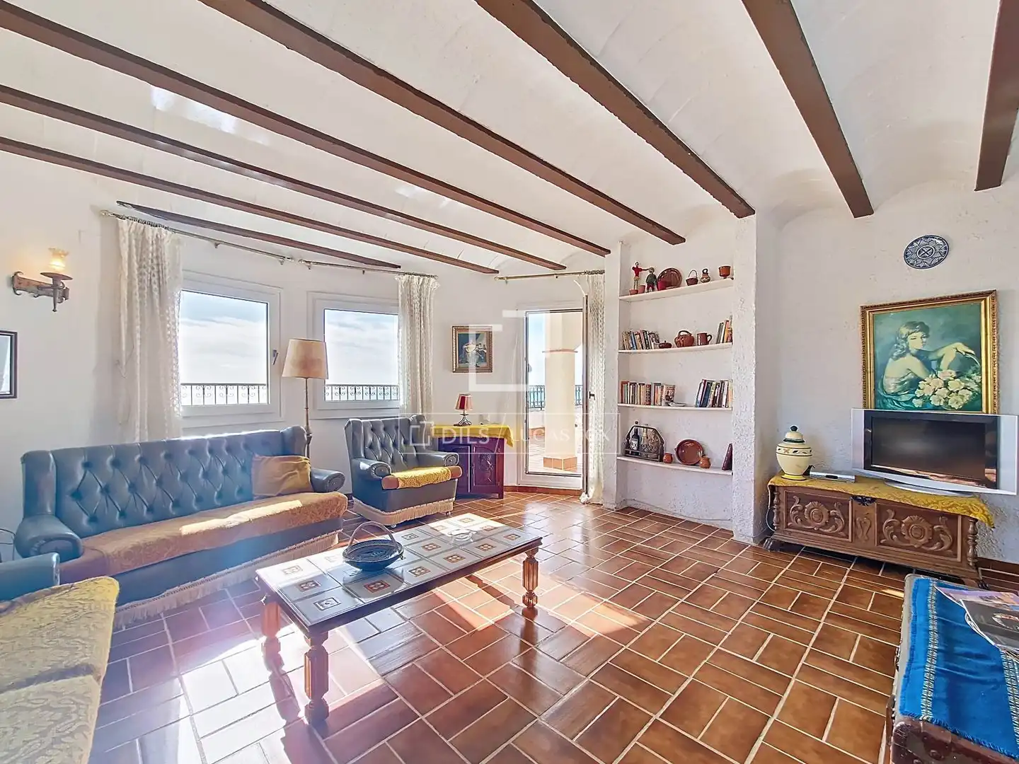 Sala d'estar de Casa o xalet en venda en Calafell amb Jardí privat, Terrassa i Traster
