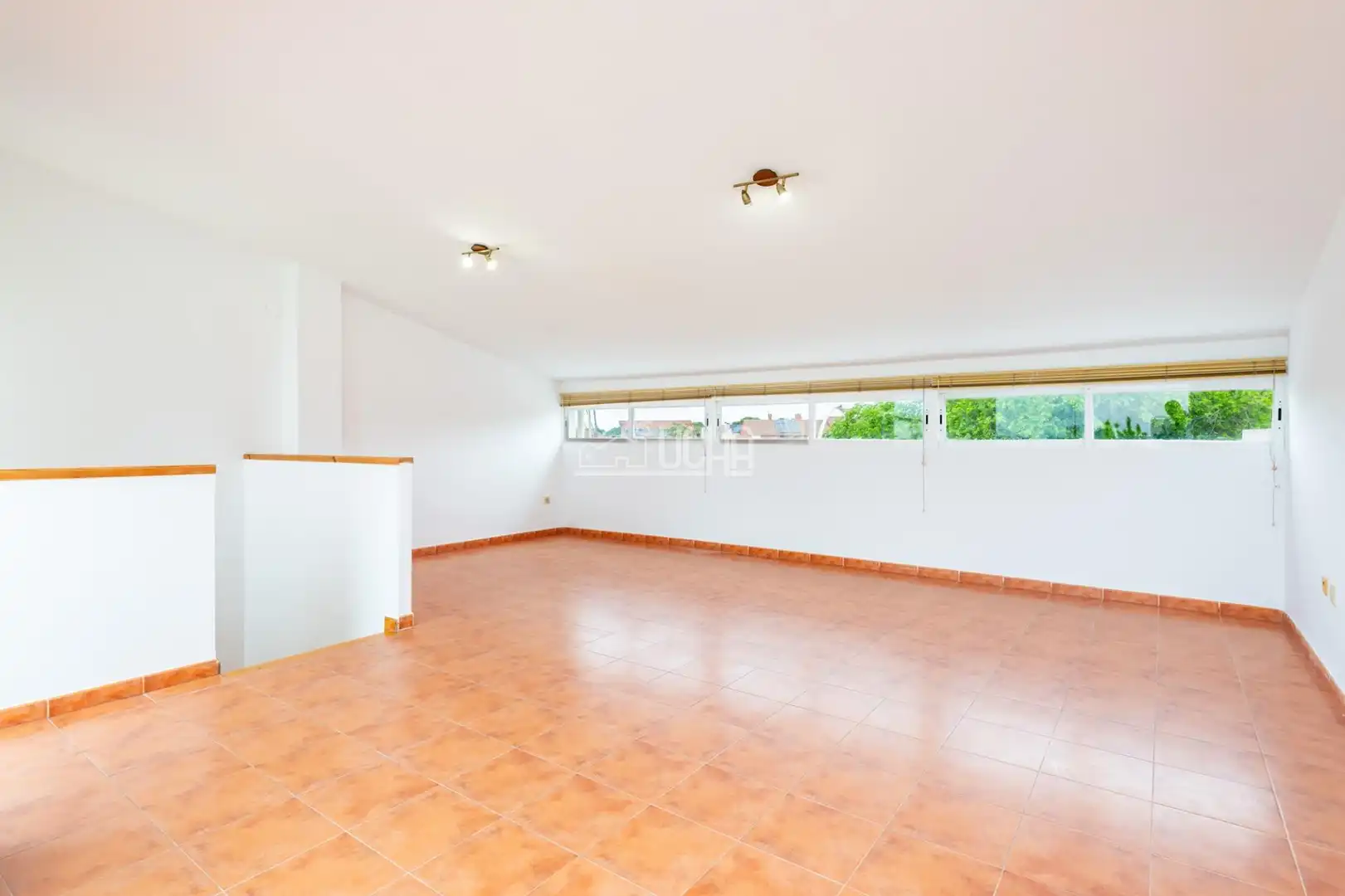 Vista exterior de Casa adosada en venta en Bétera con Aire acondicionado, Calefacción y Terraza
