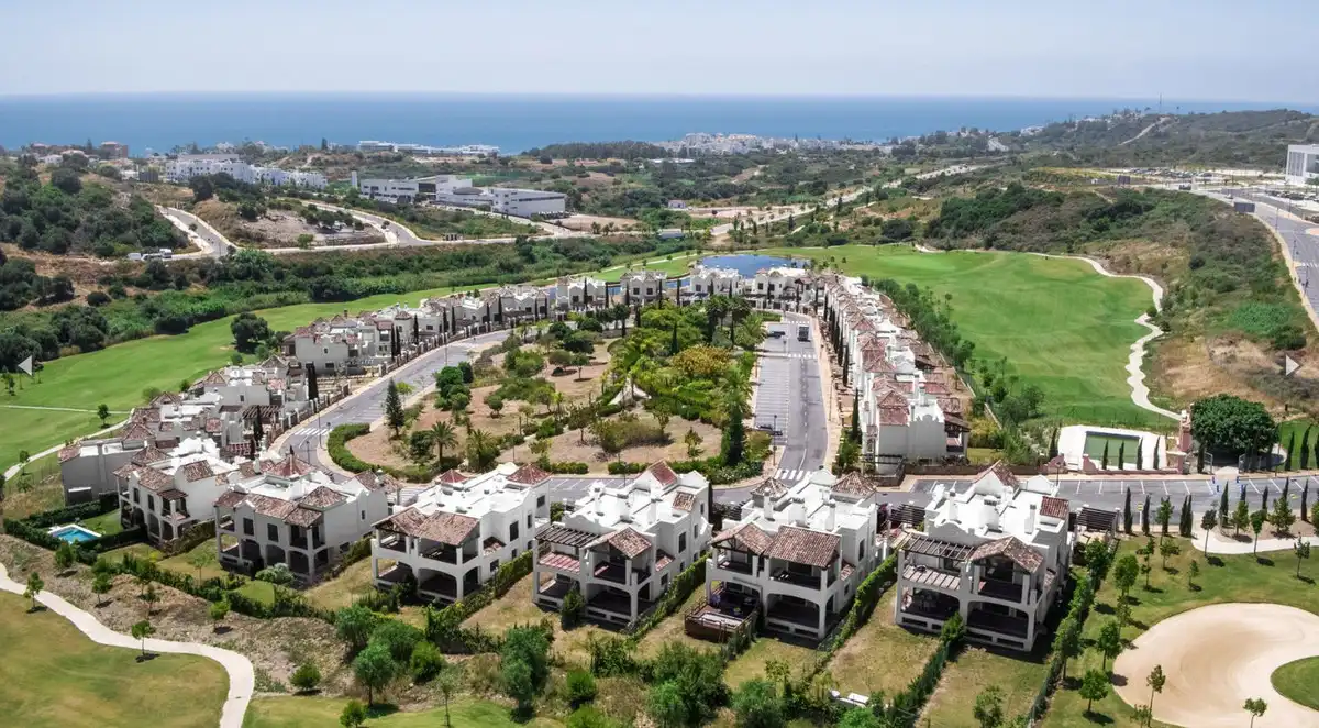 Vista exterior de Casa o chalet en venta en Estepona con Aire acondicionado, Jardín privado y Terraza