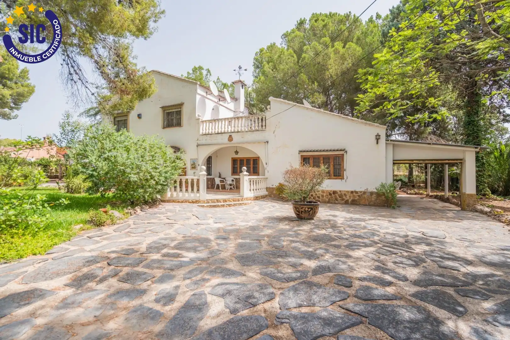 Jardín de Casa o chalet en venta en Serra con Aire acondicionado, Calefacción y Jardín privado