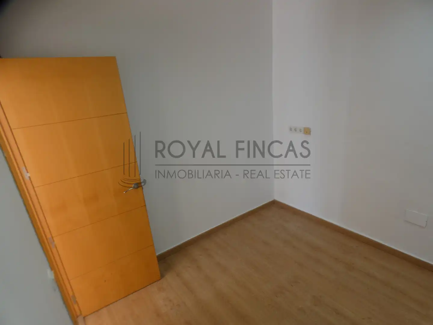 Schlafzimmer von Geschaftsraum zum Verkauf in Benalmádena mit Klimaanlage