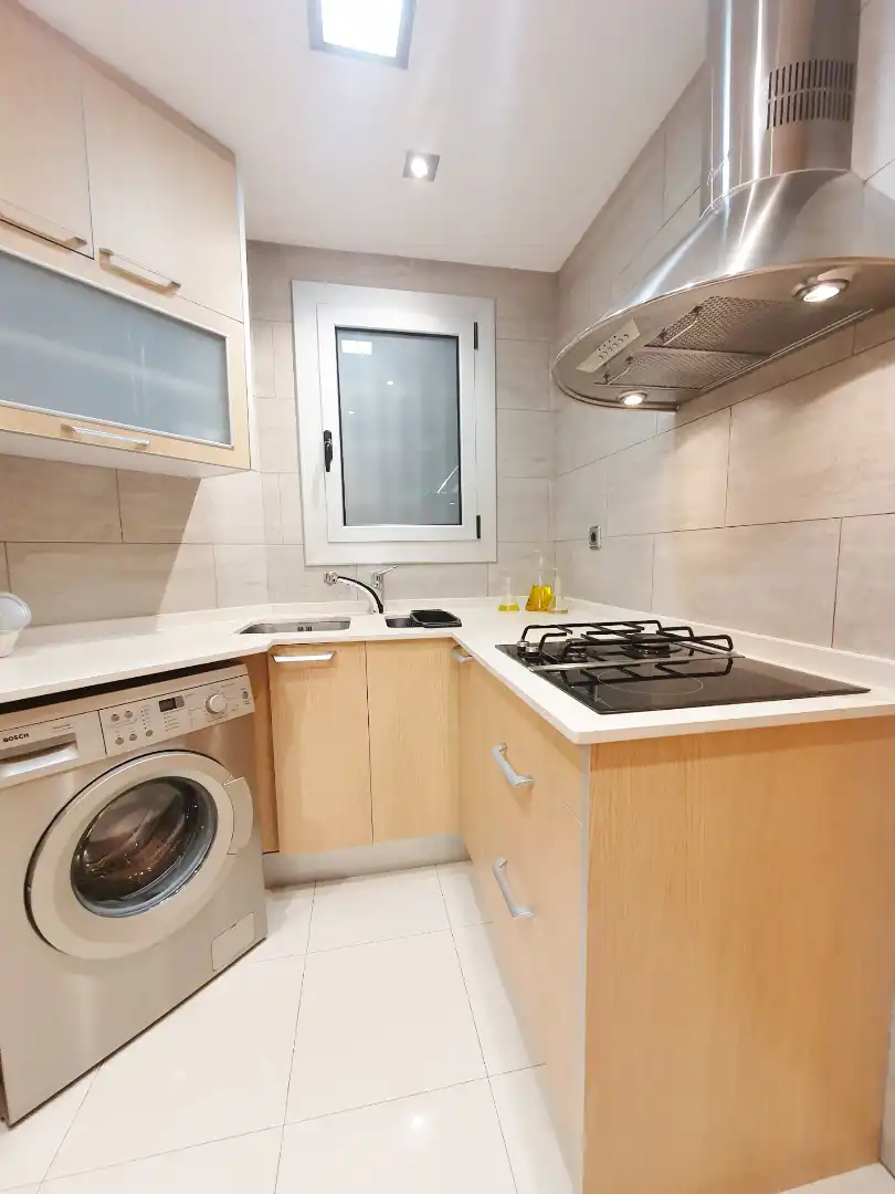 Küche von Wohnung zum Verkauf in Barcelona mit Klimaanlage, Heizung und Möbliert