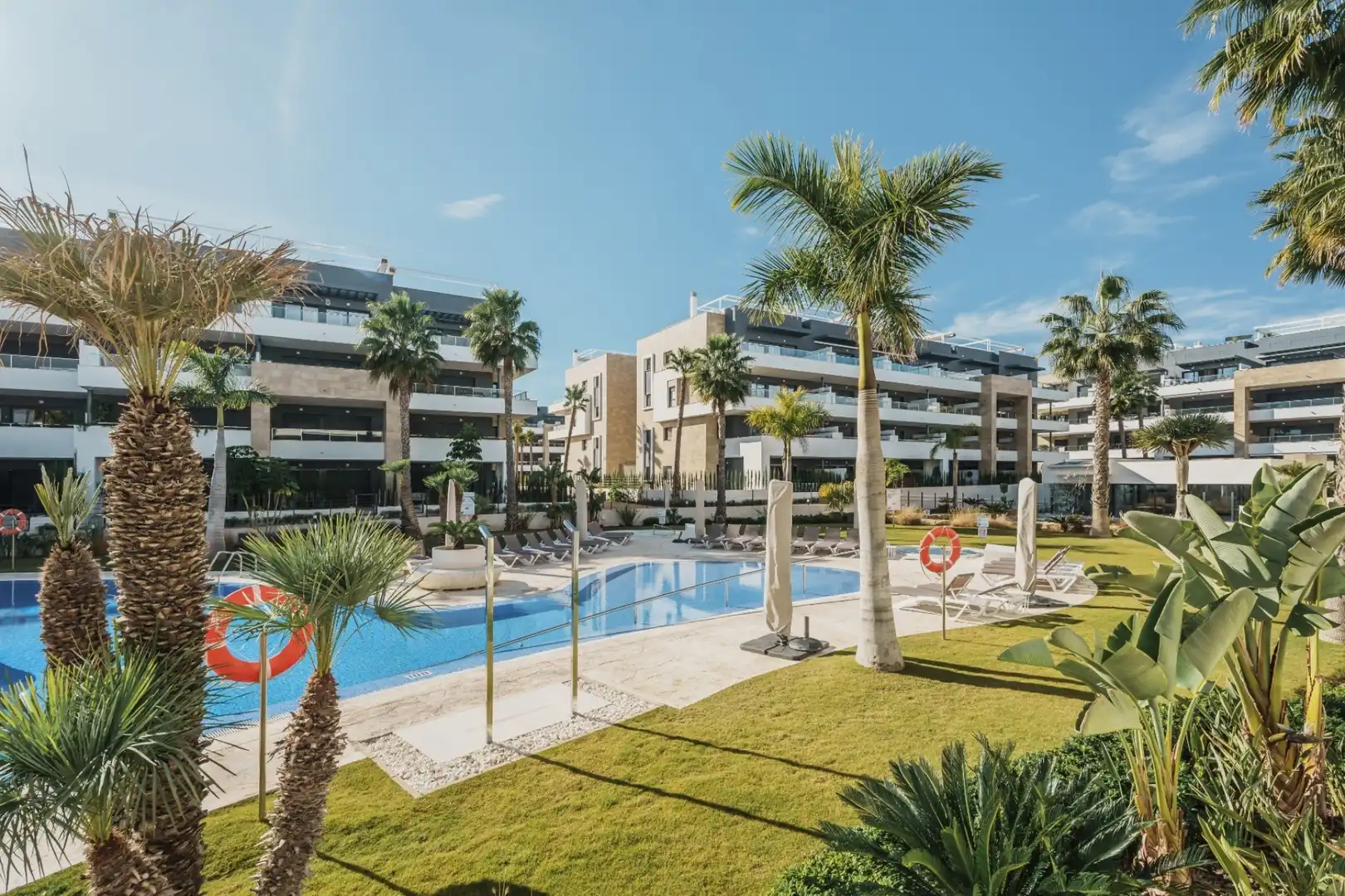 Außenansicht von Dachboden zum Verkauf in Orihuela mit Klimaanlage, Heizung und Terrasse