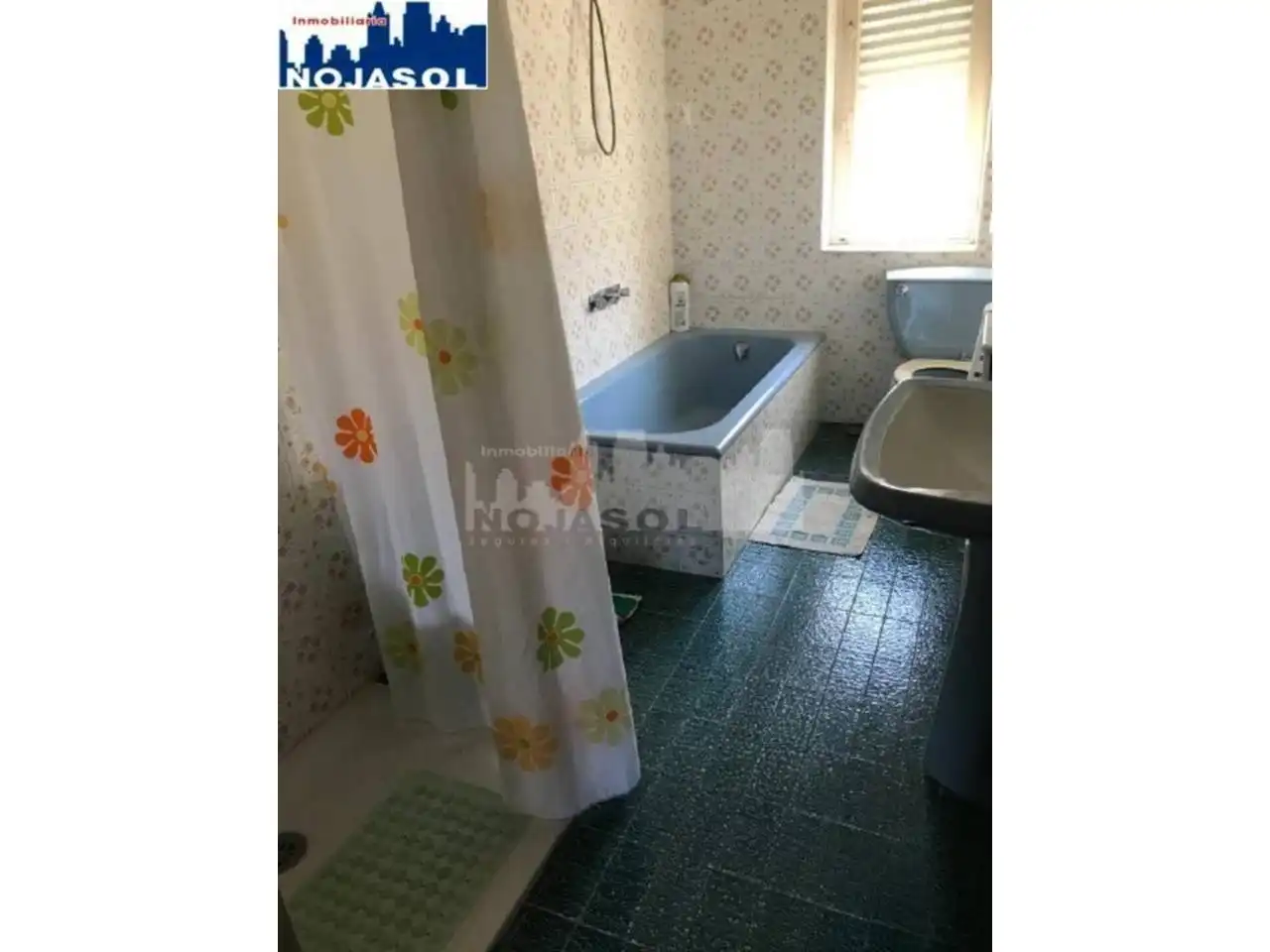 House with garden for sale in Calle Arnuero, imagen 8