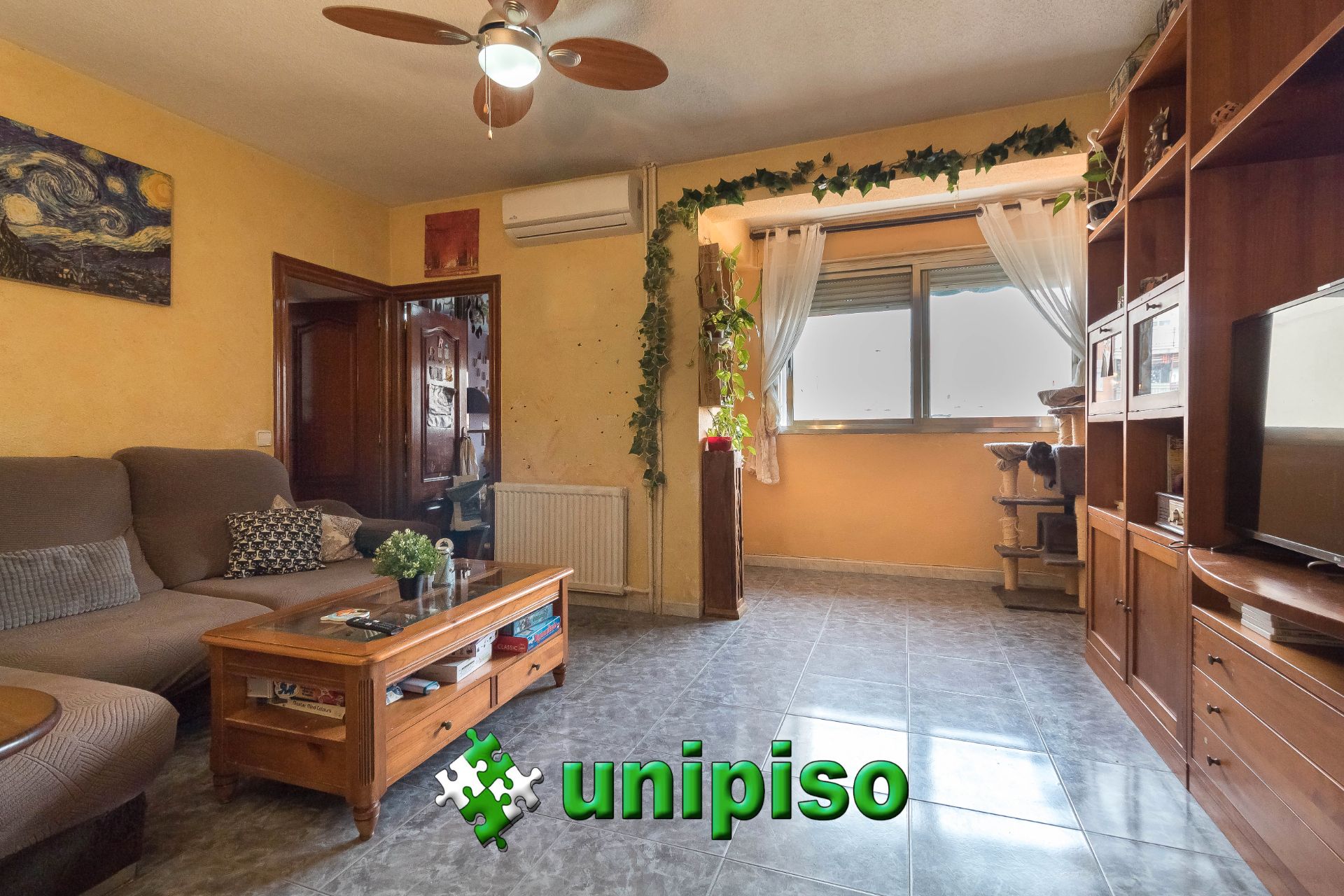 Sala d'estar de Pis en venda en Leganés amb Calefacció