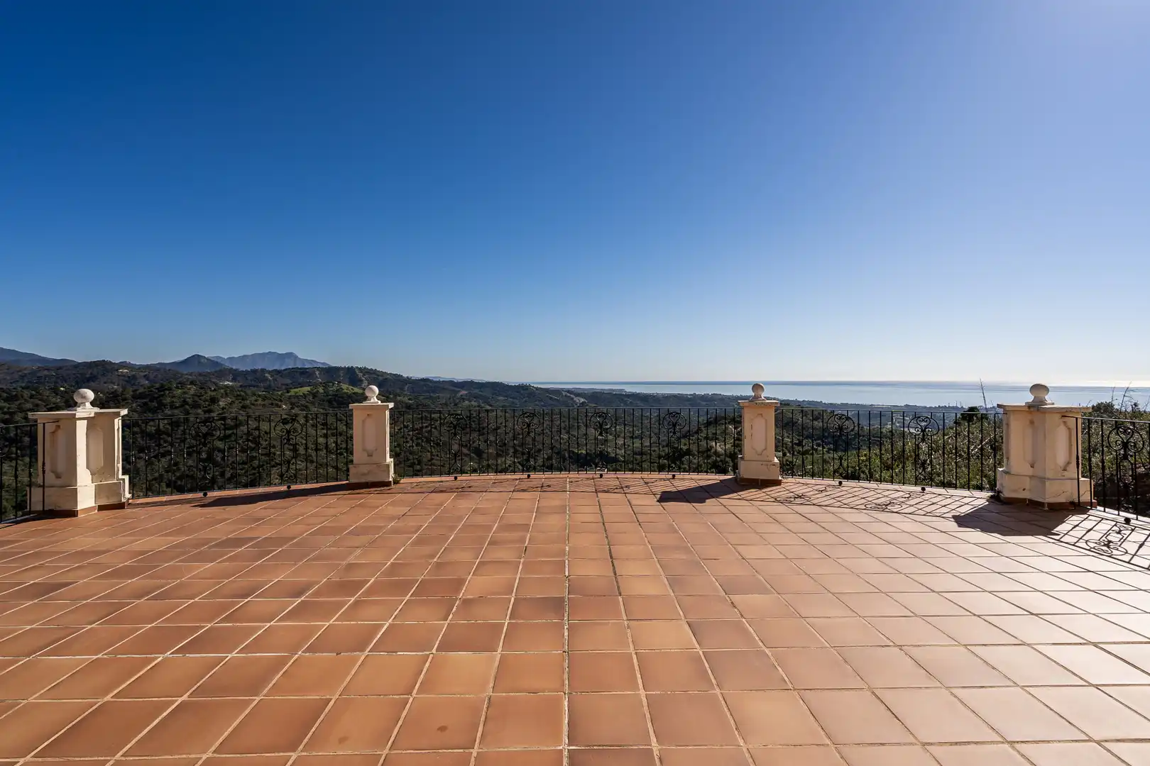 Terraza de Casa o chalet en venta en Estepona con Aire acondicionado, Terraza y Amueblado