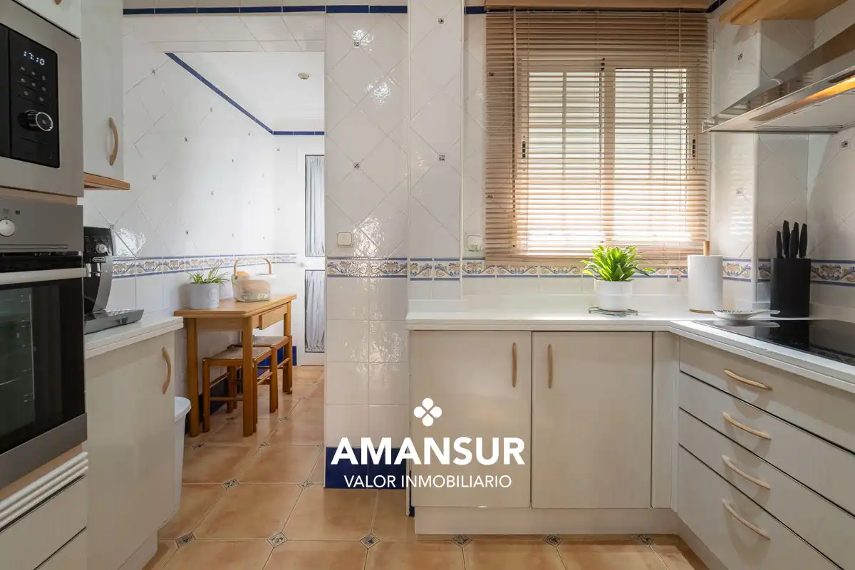 Piso con terraza en venta en Calle Arroyomolinos de León, imagen 13
