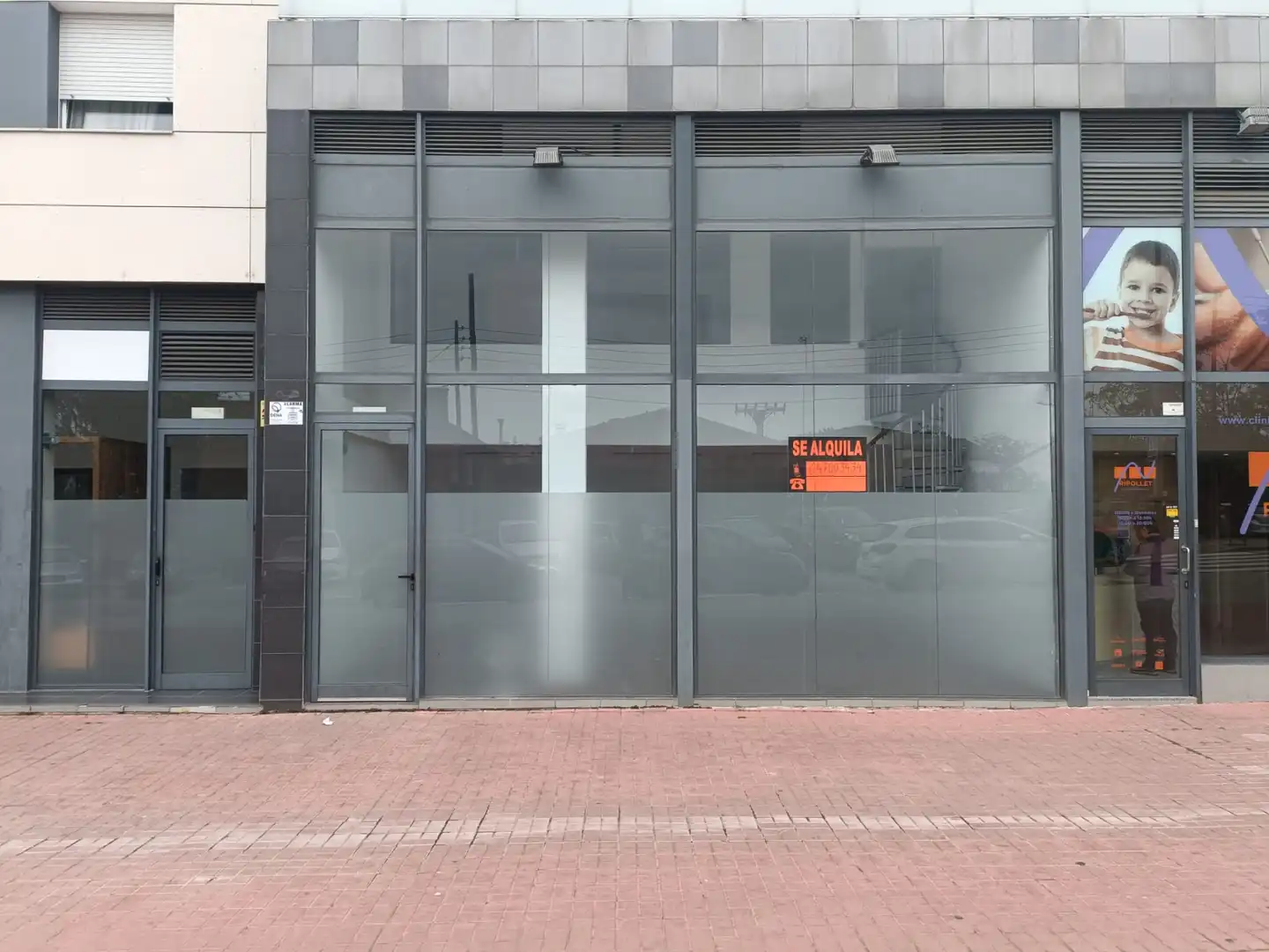 Exterior view of Commercial properties for sale in Ripollet