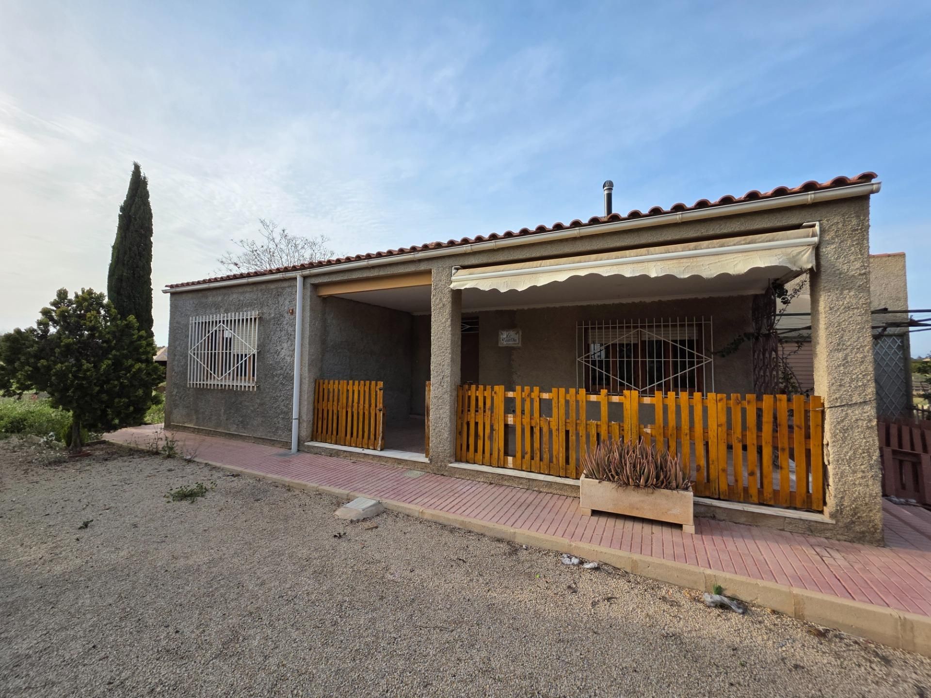 Vista exterior de Finca rústica en venda en Elche / Elx amb Jardí privat