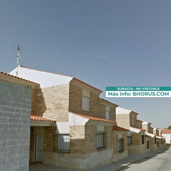 Vista exterior de Casa o xalet en venda en Cabezamesada amb Jardí privat
