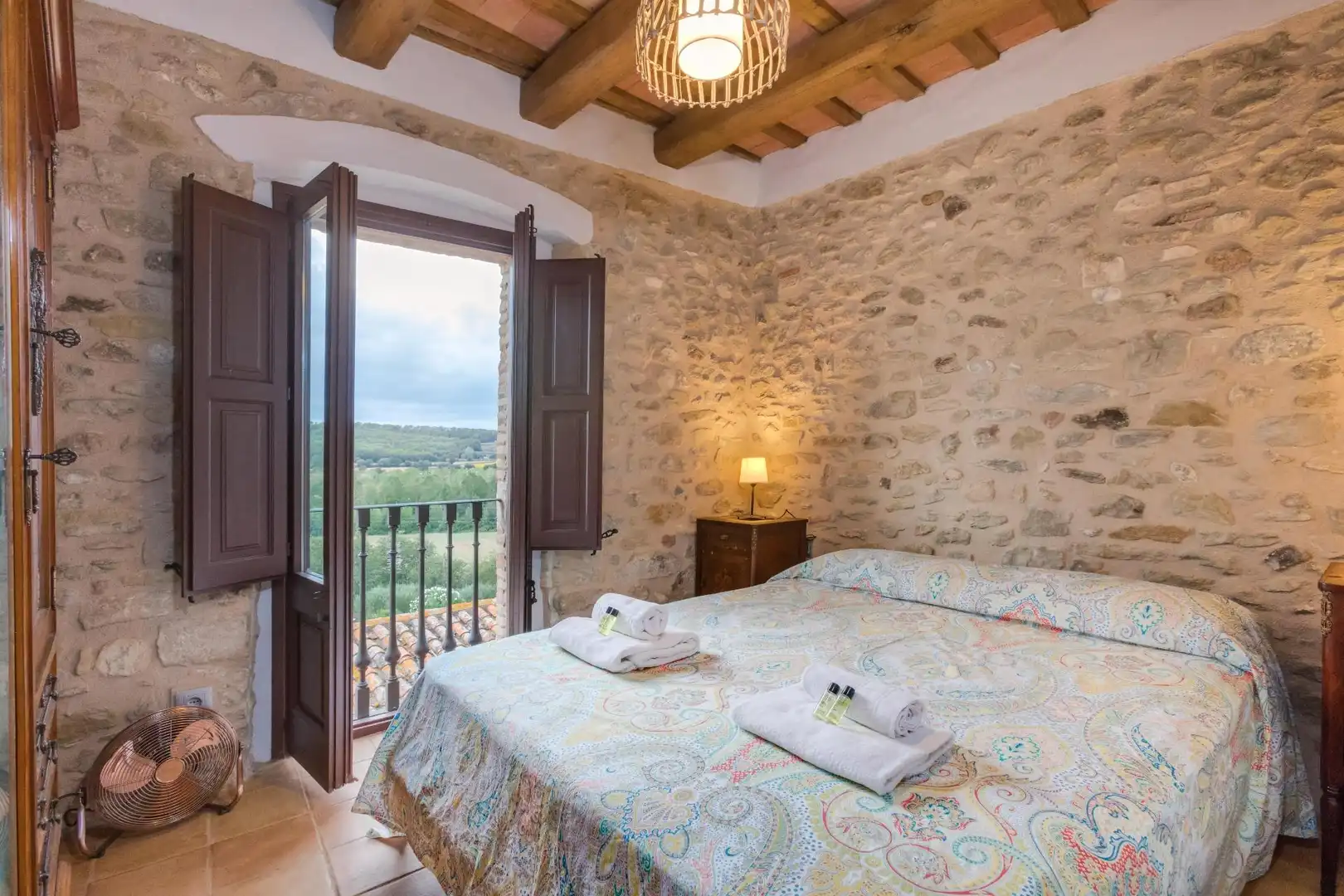Apartments for rent in ESGLESIA, La Pera