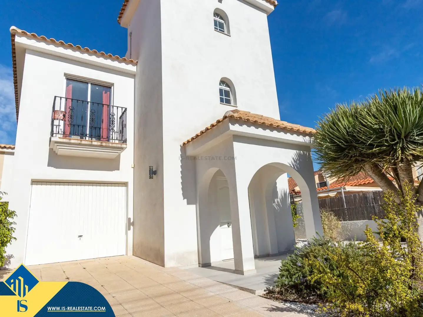 Detached house with pool for sale in Los Balcones - Los Altos